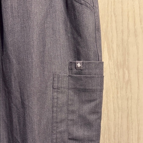 Figs Straight Leg Scrub Pants - Picture 2 of 9